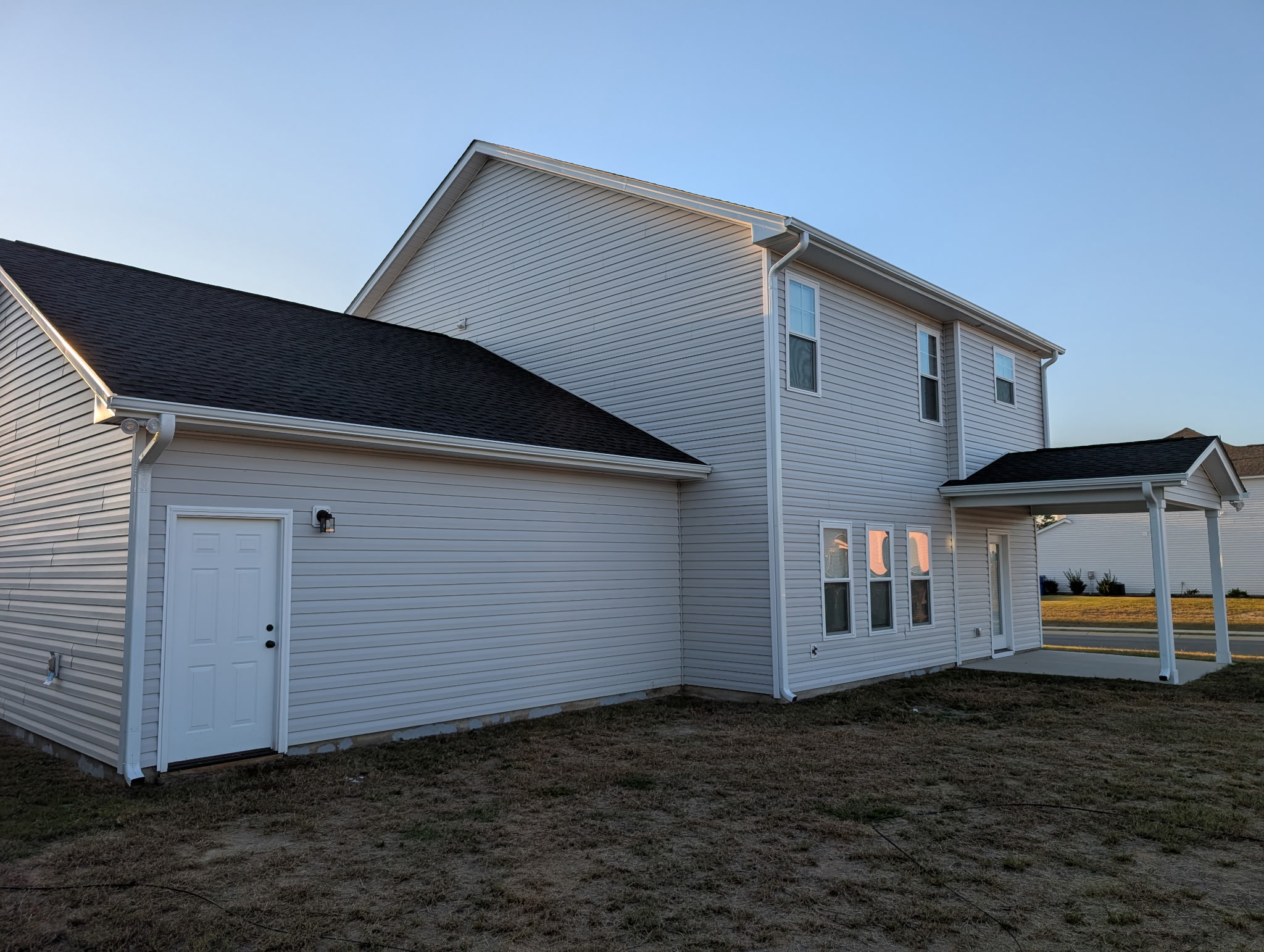 Seamless gutter installation photo 2